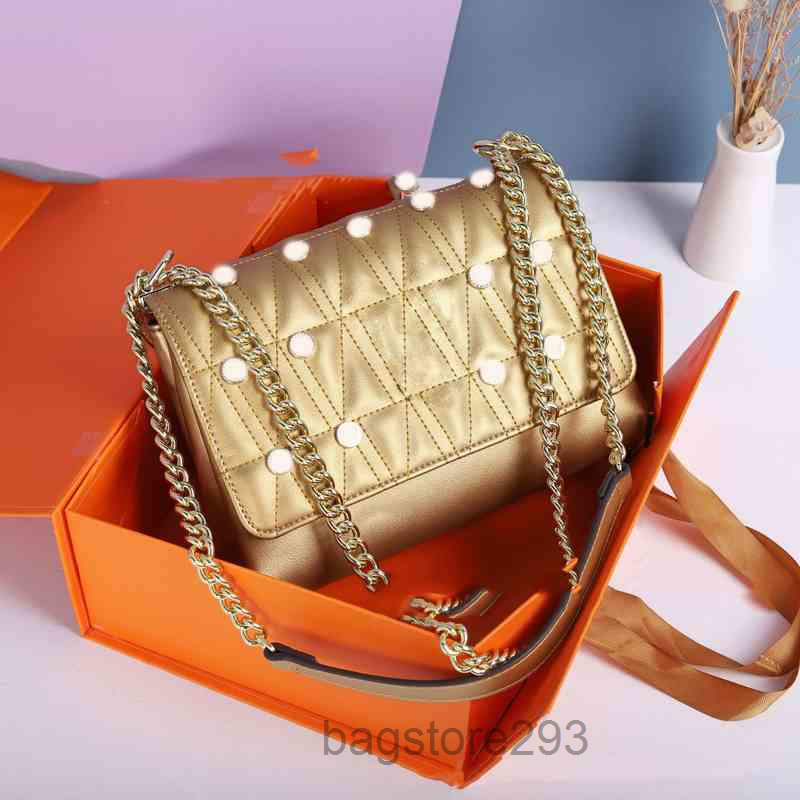

Messenger Bag Chain Small Square Bag Fashion Rivet Texture Single Shoulder Bag 2022, Red