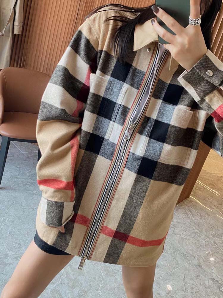 2022FW Vestes de créateurs Men's Mound's Mabel's Femmes New Classic Striped Plaid Ladies Cardigan Matel Same pour les hommes et les femmes 6688
