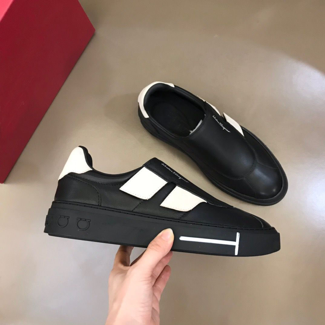 

Top Luxury Men Gancini Sneakers Shoes Velcro Strap Low-top Calfskin Leather Trainers White Black Skateboard Treaded Rubber Outsole Walking EU38-46, 20