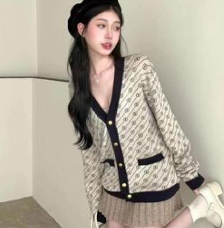 

2022GG Women' Sweaters New Luxury Designer dunks tote Women Bee Embroidery Knitted V-neck Pullover Sweater Jumpers, 07