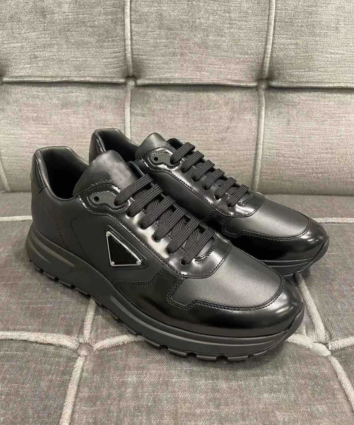 

Top Luxury PRAX 01 Men Sneakers Shoes Re-Nylon & Brushed Leather White Black Trainer Technical Materials Men Sports Enamel Triangle Casual Walking, 21