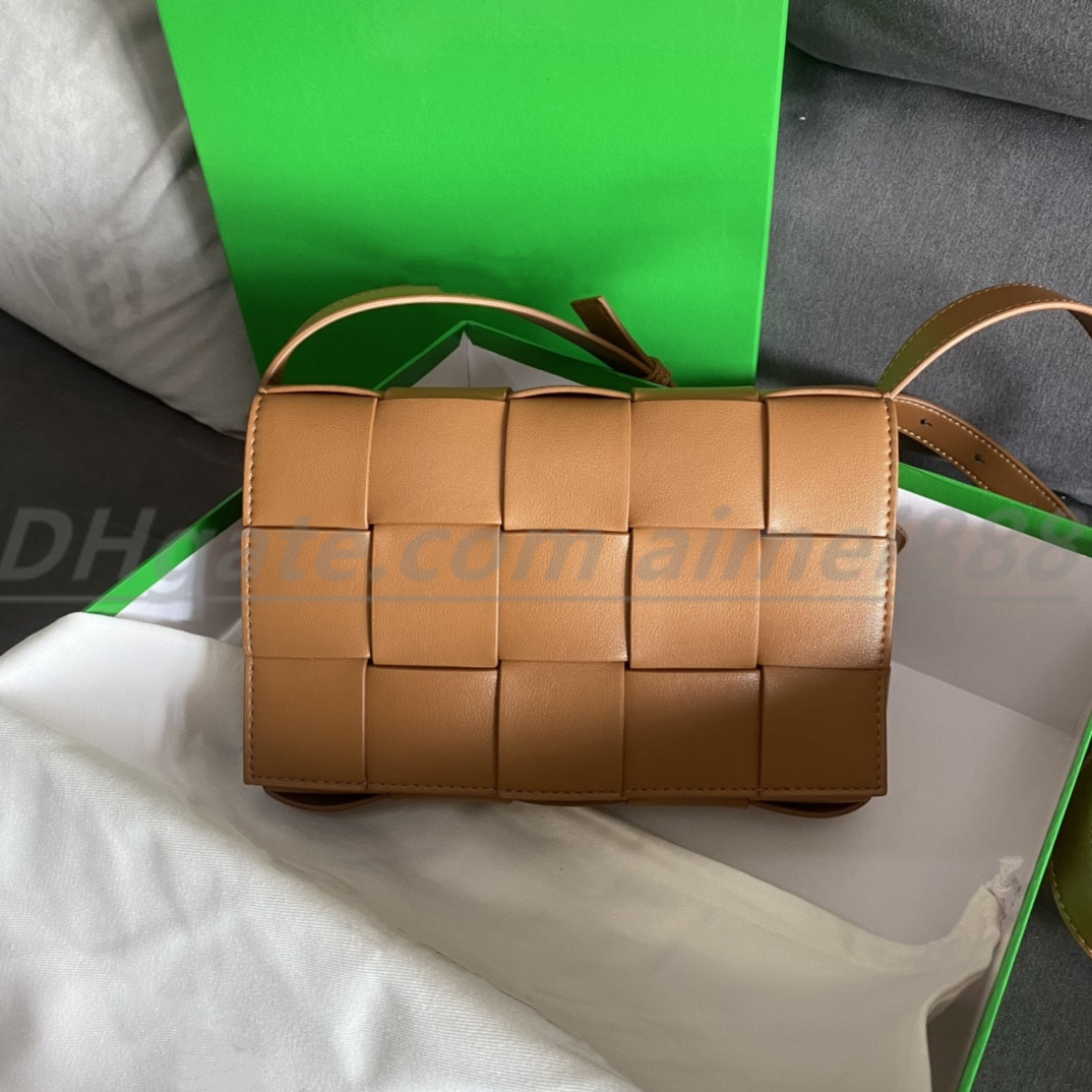 

Top hand woven leather shoulder bag Handbag Luxury designer multi color choice Women's handbags Shoulder woven pillow Cross Purses, Paper box