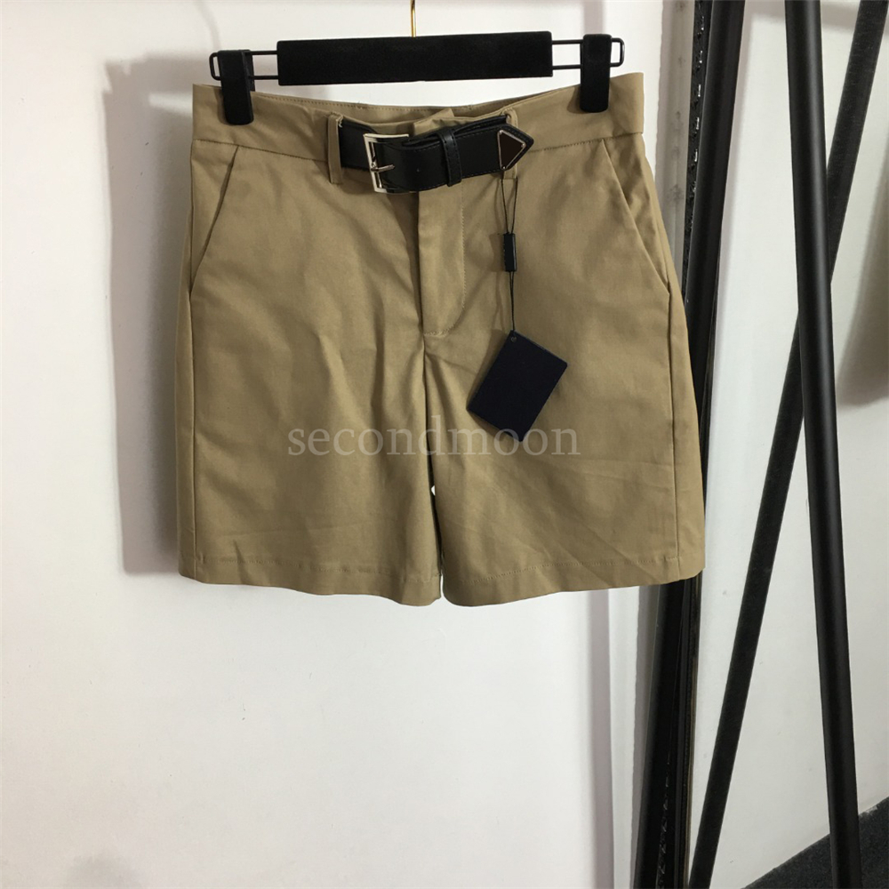 

Triangle Badge Buckle Pants Solid Color Short Pants Women High Grade Fashion Shorts Woman Clothing, Khaki