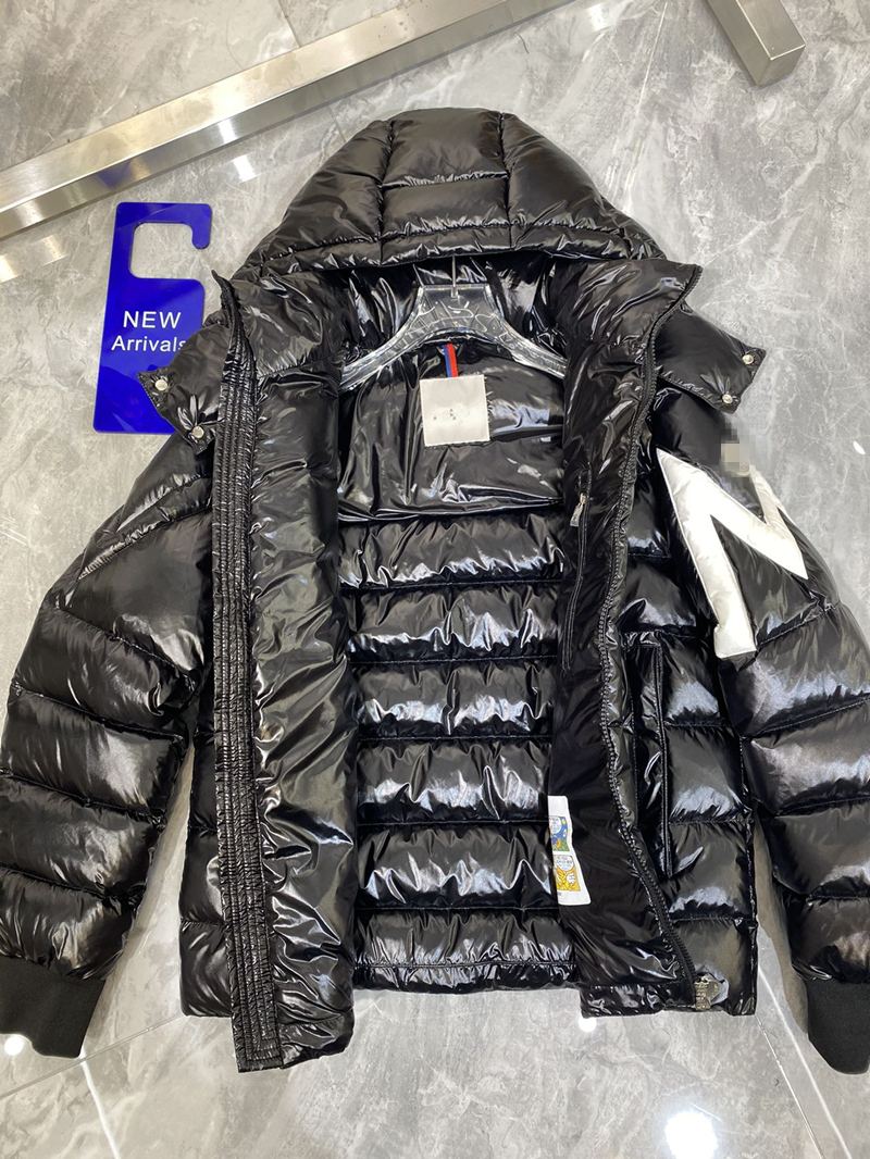 aaLuxury France Mens down jacket Letter Monclair Logo Knitted women Parkas Panel Casual coats Bomber jackets Designers Men S Clothing 01