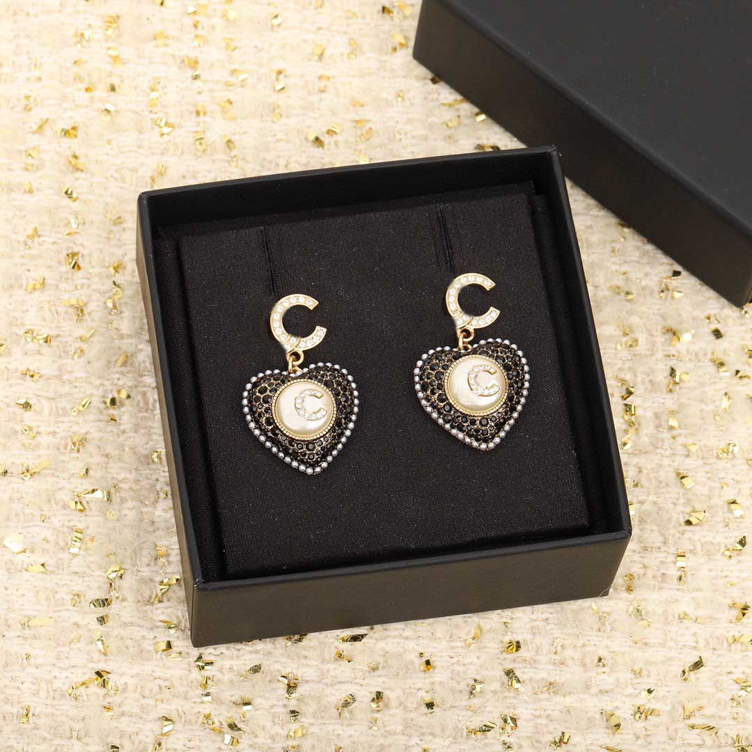 

2022 Luxury quality Charm drop earring with diamond and black color in 18k gold plated have box stamp PS7218A