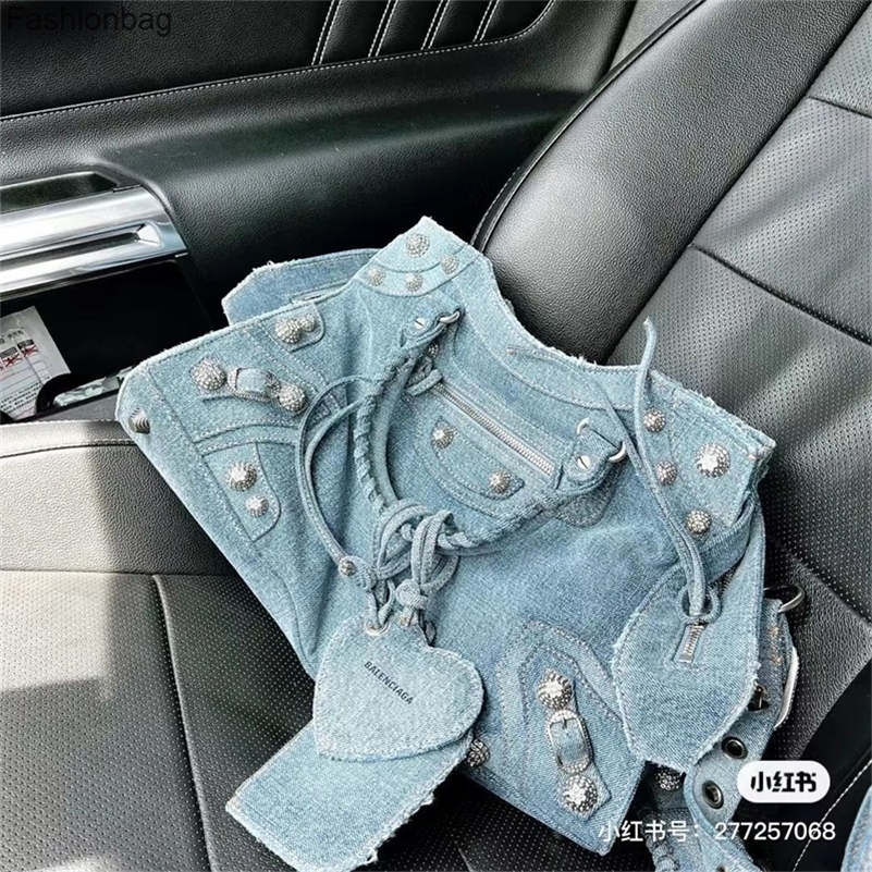 

Designer Bag Balenciga Bags Le Cagole Neo Handbags Woman Balenclaga Locomotive Rivet Denim Jean Diagonal Back Retro General Washed Cotton Original Logo SULL, Denim blue without logo