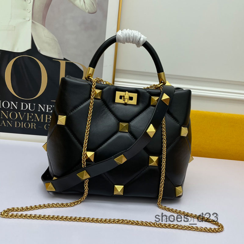 

Rivet Evening Bags Crossbody Bucket Bag 2 Straps Women Hand Bags Purse Roman Stud Nappa Chain Shoulder Bags Top Quality Handbag Sheepskin G