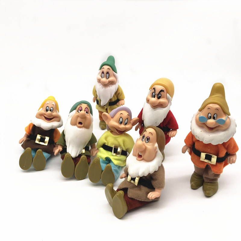 

Disney genuine authorized 12cm doll children's toys festival surprise daily ritual atmosphere