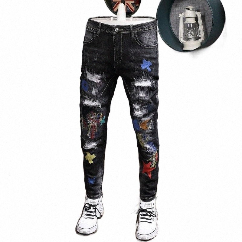 Jeans masculin Streetwear Streetwear Men de haute qualité Slim Fit Patches Designer Ripped Detracted Pantalon Hip Hop Homme K427 #