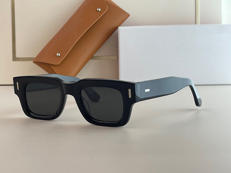 

Sunglasses Women Men Summer Owens Style SILENCE RHYTHH let Retro Square Frame Fashion Glasses Random Box