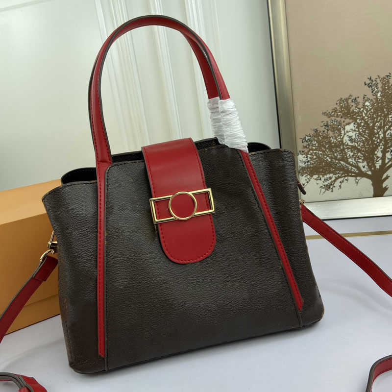 

Old Flower Handbag Popular Portable Crossbody Bag Cowhide Printed Coated Canvas Practical And Fashionable Lady Elegant Shoulder Bag