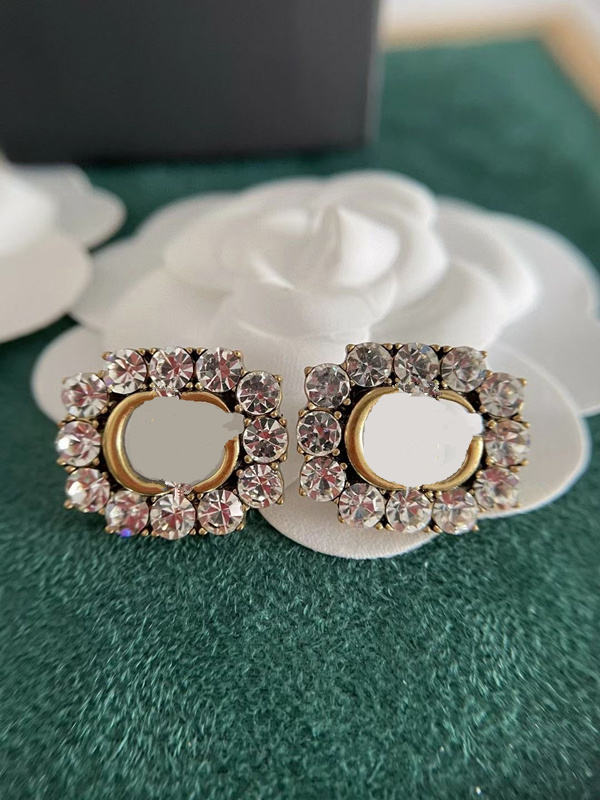 

2022 Huggie 18K Gold Plated 925 Silver Luxury Brand Designers Letters Stud Geometric Famous Women Round Crystal Rhinestone Pearl Earring Wedding Party Jewerlry
