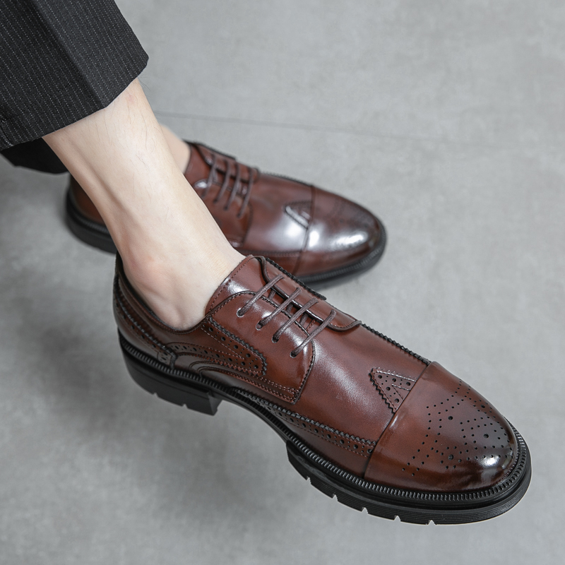 Brogues creuses à semelles épaisses pour hommes, chaussures en cuir PU, couleur unie, simples et polyvalentes, pointues, décontractées, AD166