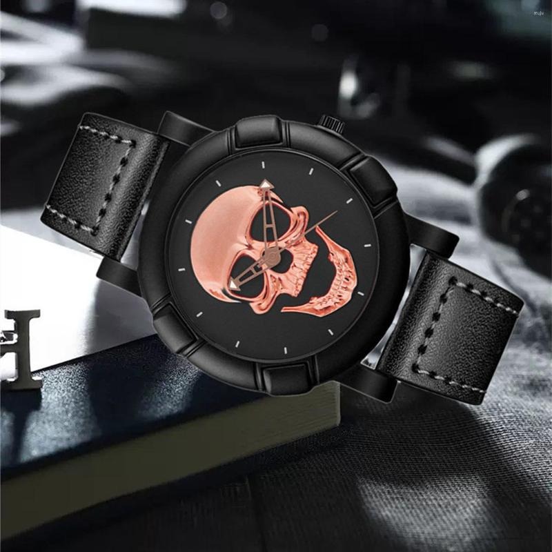 

Wristwatches Fashion Creative Skull Men Watches Personality Unique Stereoscopic Pattern Quartz Watch Casual Sports Wristwatch Large Dial, Black steel