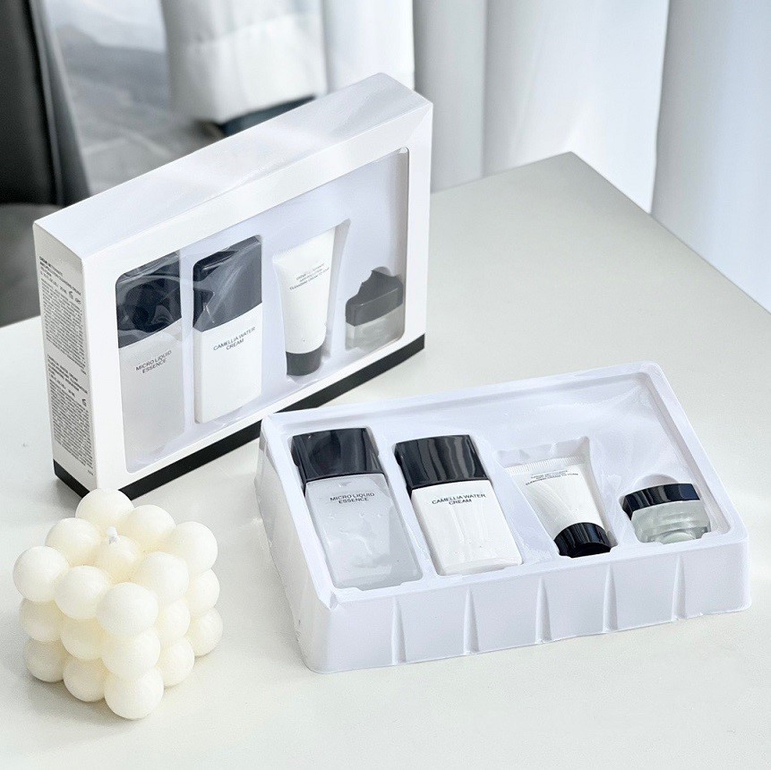 

4 In 1 Face Skin Makeup Care Sets 4 Pieces Skin Beauty Moisturizing Essence Cream Treatment Travel Gift Kit Collection
