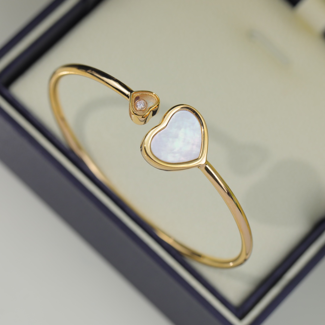 Bracelet d'amour femme titane acier niche design lumière d'ouverture luxe sens senior main décoration 18k bague en or rose