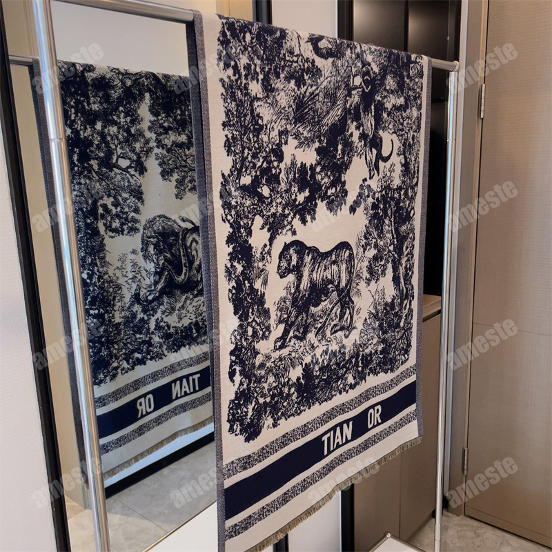 

Luxury Designer Wool Scarf Classic Animal Print Scarves Women Men Winter Cashmere Scarfs Fashion Brand Shawl Unisex Pashmina Wrap 4 Colors