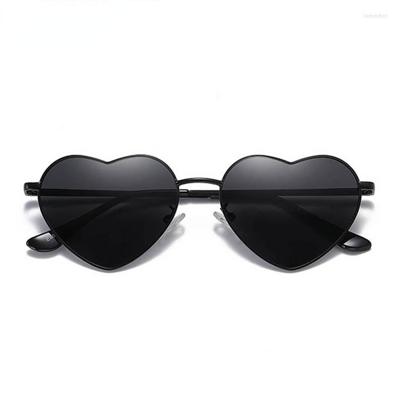 

Sunglasses Ladies Fashion Metal Frame Fancy Dress Retro Heart Shaped Gradient Lens UV 400 Outdoor Goggles A La Moda