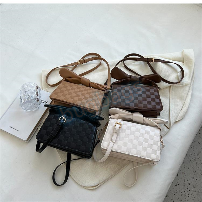 HBP Popular Shoulder Bags Women's 2022 Autumn and Winter New Handbag Messenger Retro Totes Portable Small Square Bag