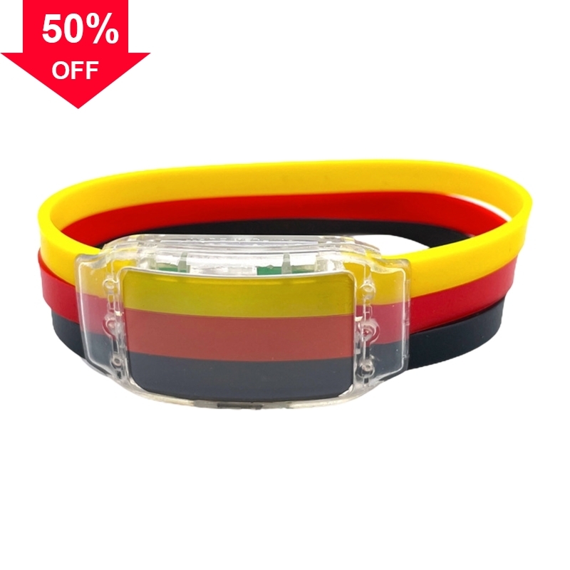 Bracelets des créateurs Dernières Coupe du monde 2022 Qatar Le groupe du monde du monde National Flag a mené Bracelet Glow Watch Football Team Ch