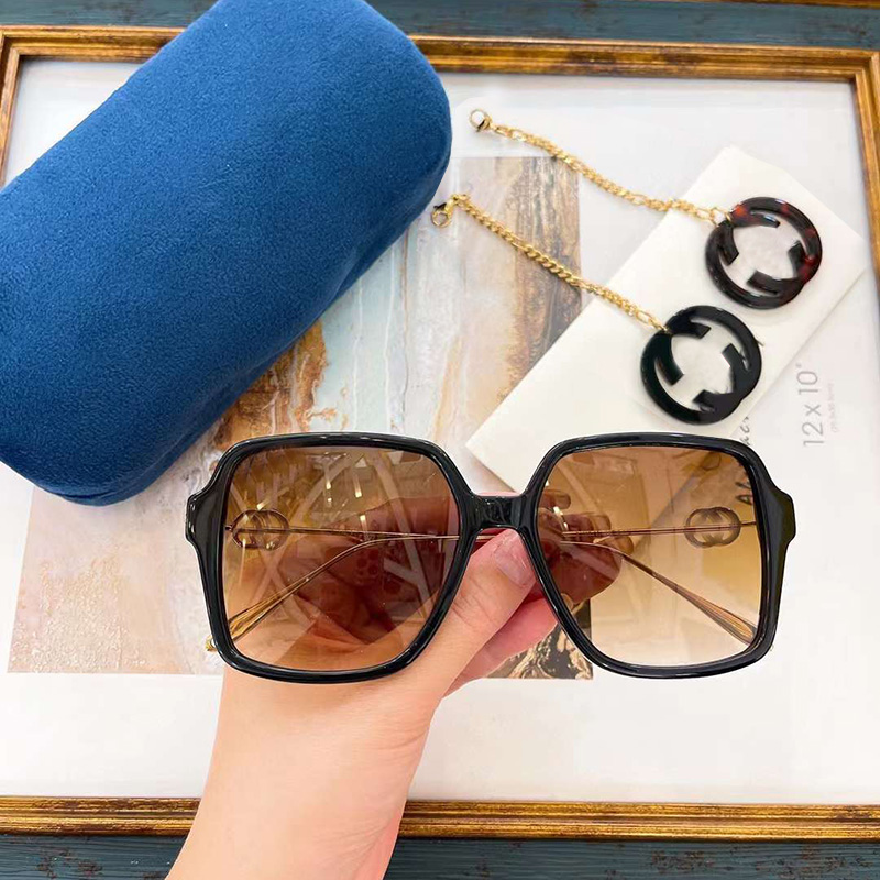 

Vintage Oversized Sunglasses Women Retro Brand Big Frame Sun Glasses Female DOUBLE G Ins Style Square Glasses Oculos De Sol