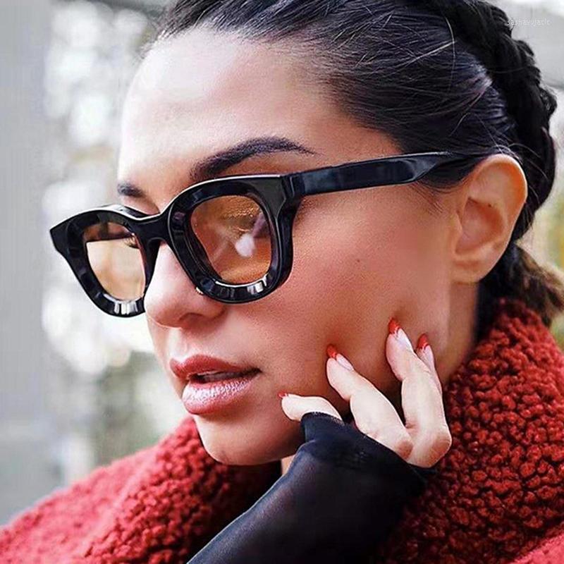 

Sunglasses Fashion Vintage Square Women Men Designer Ins Punk Sun Glasses For Female Travel Driving Eyewear UV400