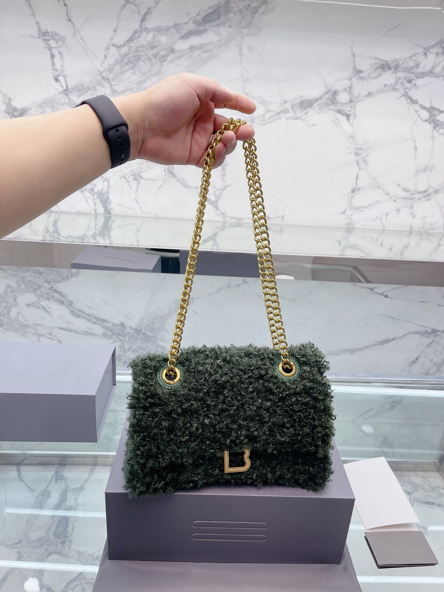 

2022 Evening Bags B Home Lamb Wool Crush Bag Organ Hourglass Style Shoulder Bag Designer Tote Handbags