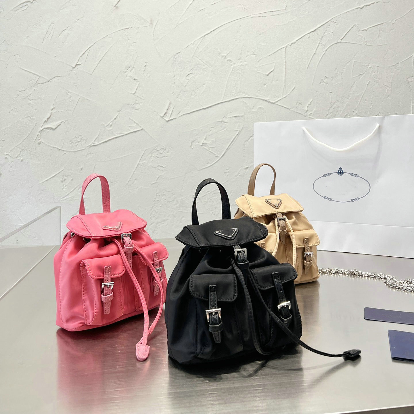

Luxurys Crossbody Designers Bags Unisex Classic Handbags Nylon Backpack Black Back Pack Triangle Sign Shoulder Bags Good Multiple Pockets Mini Tote Designer, Pink