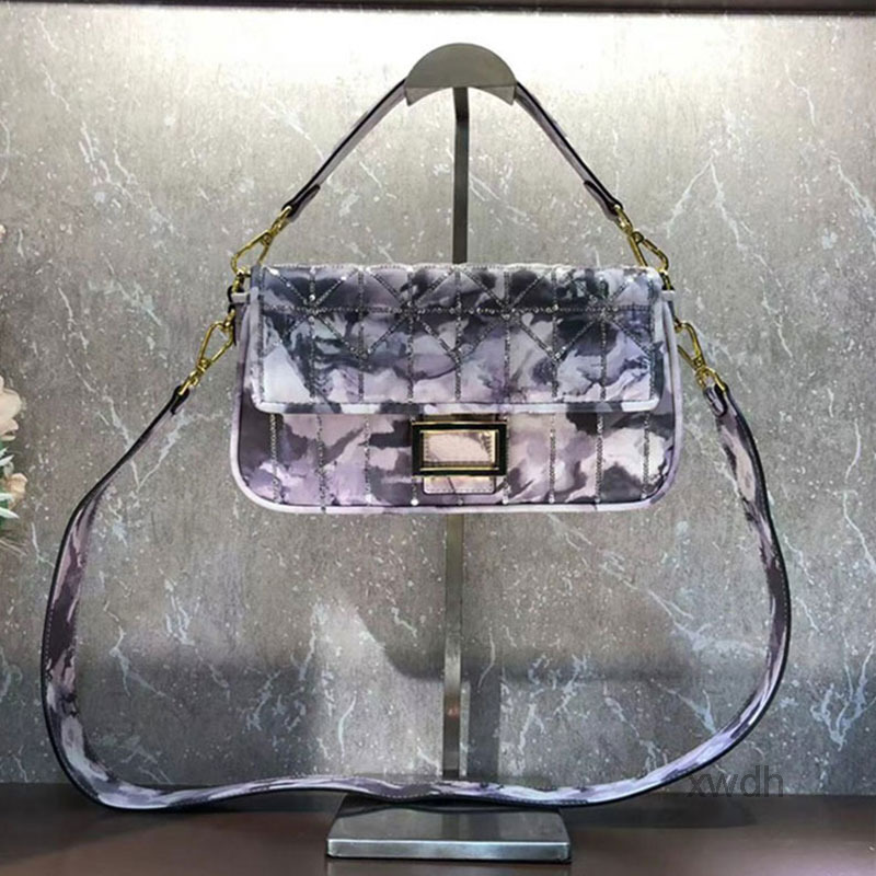 

Evening Bags Quality Top Ionic Baguette Bag Handbag Sheepskin Leather Embroidered Sequins Detachable Handle Strap Gold Metal Fashion Letter, 27x6x15cm