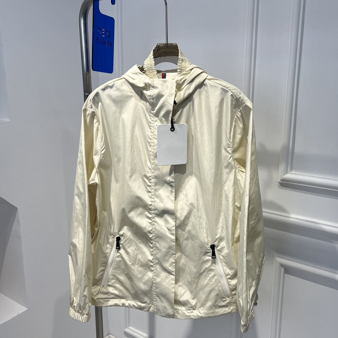 

MR's first women's jacket collectionbrand windbreaker womens hooded monclair jacket Lightweight sun protection clothing spring and summer jackets size0-3, Sold out