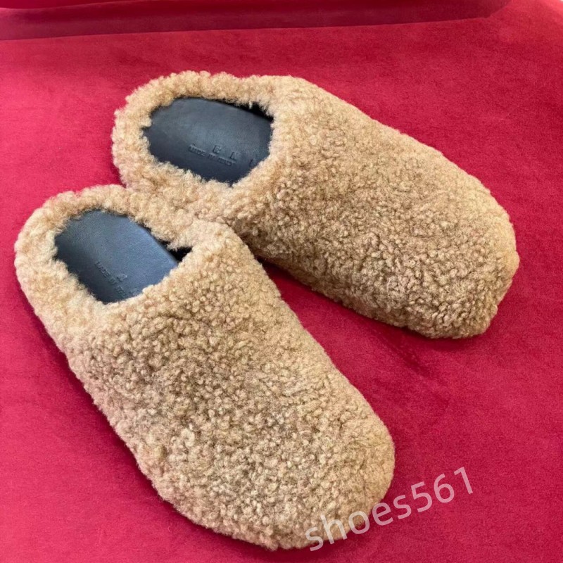 

Designer leather slippers for womenflat bottomBaotou indoor wear solid color thick sheepskin large size 35-41, Khaki