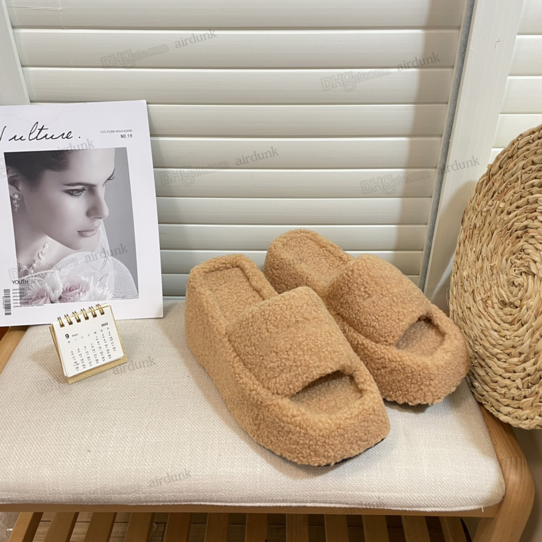 

High Heel Wedge Slippers Plush Platform sandals women Wang Foam Square Toe Wedges Thick Bottom Beach Shoe 22s Designer black white brown