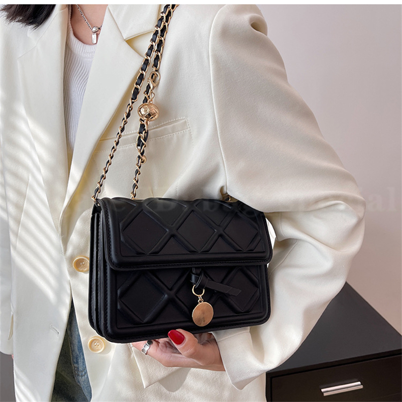 

HBP Shoulder Bags Chain Women's 2022 New Trendy Messenger Explosion Style Small Square Bag Shopping Wallet Card Holder, White