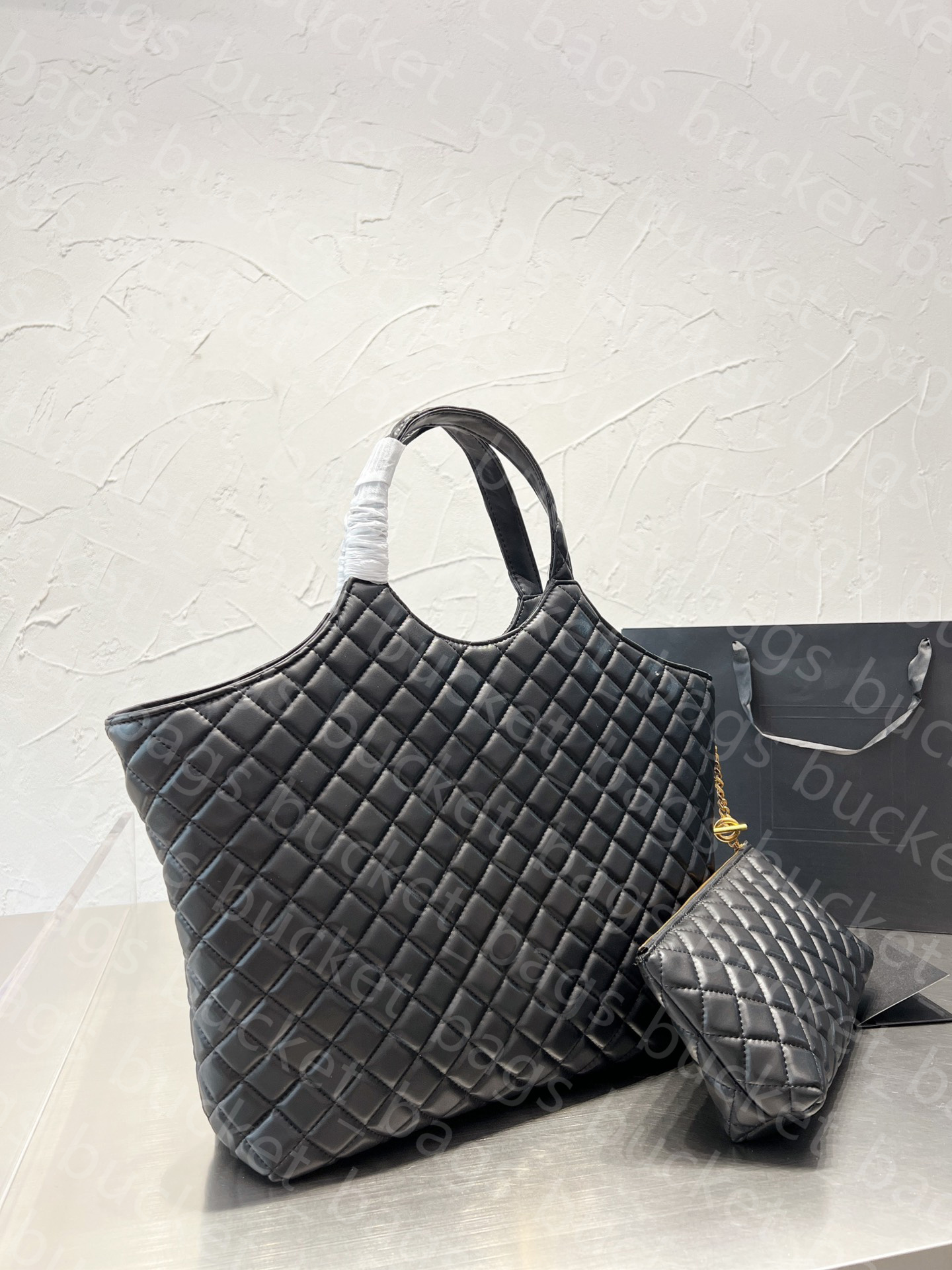 Icare Maxi tote bag In Quilted Leather Shoulder Designer Women Fashion Luxury Handbags Brand shopping bag Diamond Lattice Handbag totes
