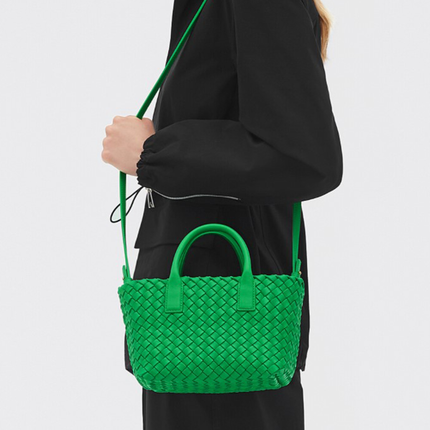 

Mini Cabat Intreccio Leather Tote Bag with Detachable Strap Designer Handbag Single Detachable Interior Zipped Pocket Women Gold Finish Shoulder Bags Purse, Red