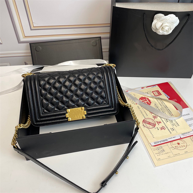 

Luxury Designer Boy Bags Classic Chain Flap Quilted Bag Women Calfskin Caviar Leather Shoulder Bags Crossbody Handbags Purses Tote Lady Clutch Card Holder 446744, Colour8