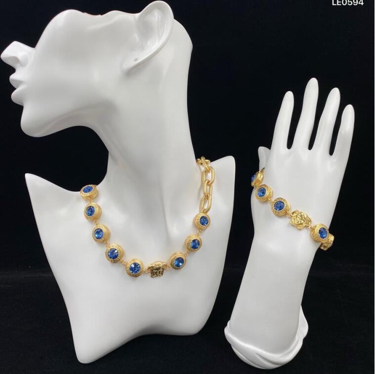 

Fashion new designed Pendant blue crystal women necklace Banshee Medusa head portrait 18K gold plated ladies necklaces Designer Jewelry QVN196