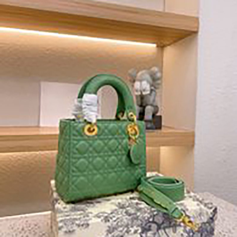 

Shoulder Bags 5A Handbag Saddles Bag High Quality Canvas Strap crossbody Strap Designer Magnetic Metal Pendant Top Ladies Crossbody Handbag