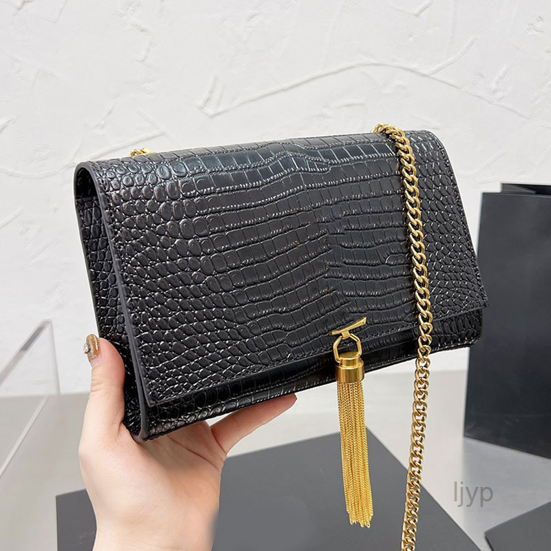 

Evening Bags Chain Tassel Cross Body Bag Clutch Handbag Purses Shoulder Bags Crocodile Print Classic Metal Letter Hasp Flap Small Square Bag Black Messenger Purse
