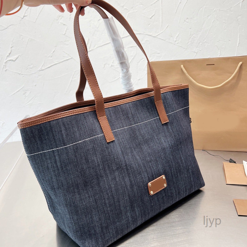

Evening Bags Denim Tote Bag Shopping Handbags Large Capacity Shoulder Crossbody Bags Leather Portable Zipper Pocket Classic Women Travel Totes Purse Wallet
