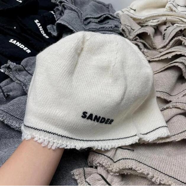 

Autumn and Winter Knitted Men Women Cold Hat Street Hip-hop Cap Unisex