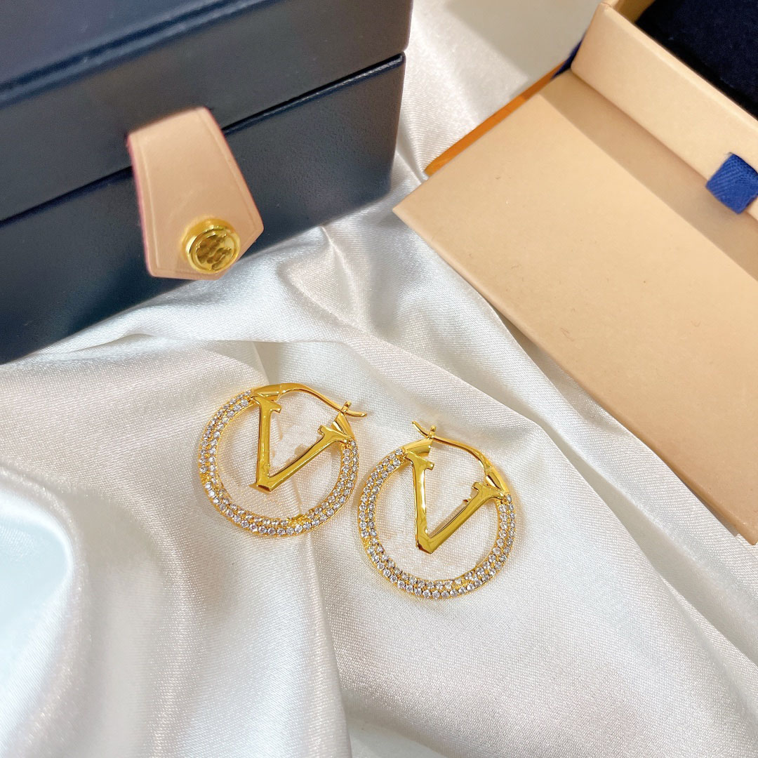 

Bejeweled Women Hoops Earrings Gold Color Alphabet Fashion Designer Simple Earring Designer Letter L Girls Birthday Party Gift 22092302CZ