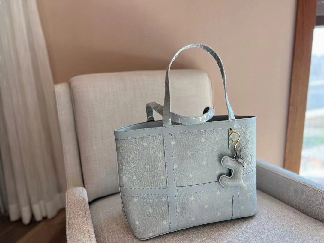 

Women's shopping bag fashionable printed shoulder bag Ladies party travel bag, Sky blue