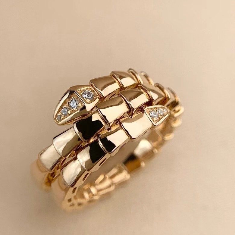 

2022 Luxury quality charm punk band ring snake shape in two colors plated and sparkly diamond have stamp box PS3418A