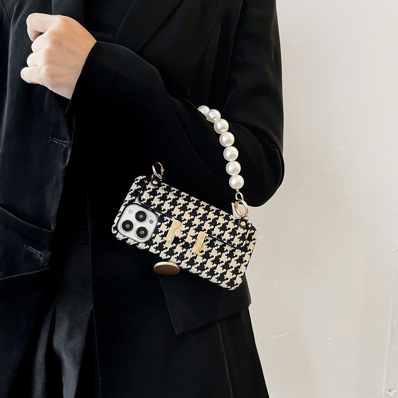 

Luxury Mobile Phone Cases For IPhone 14 Pro Max 13 PLUS 12 11 XR Designer Phone Case Hand Bag Pearl Chain Fashion Printing Cover Shell New, Big pearl chain