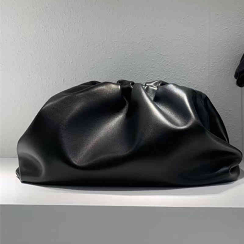 

Bottegas Top Fashion Venetas Designer Bag Women Cloud Quality Genuine Leather Famous Desinger Brand the Pouch Soft Calfskin Ladies Large Clutch Handbag, Black