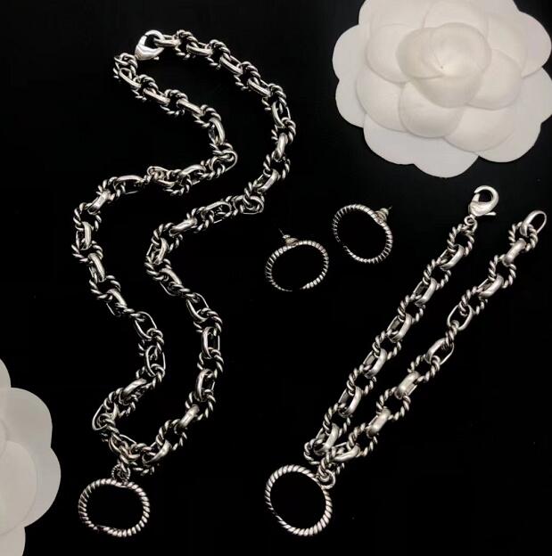 

Unisex Earring Silver Chains Stainless Steel Necklaces Designers Metal Chains Link Men Women Necklace Designer Brand Letter Punk Bracelet Jewelry Set