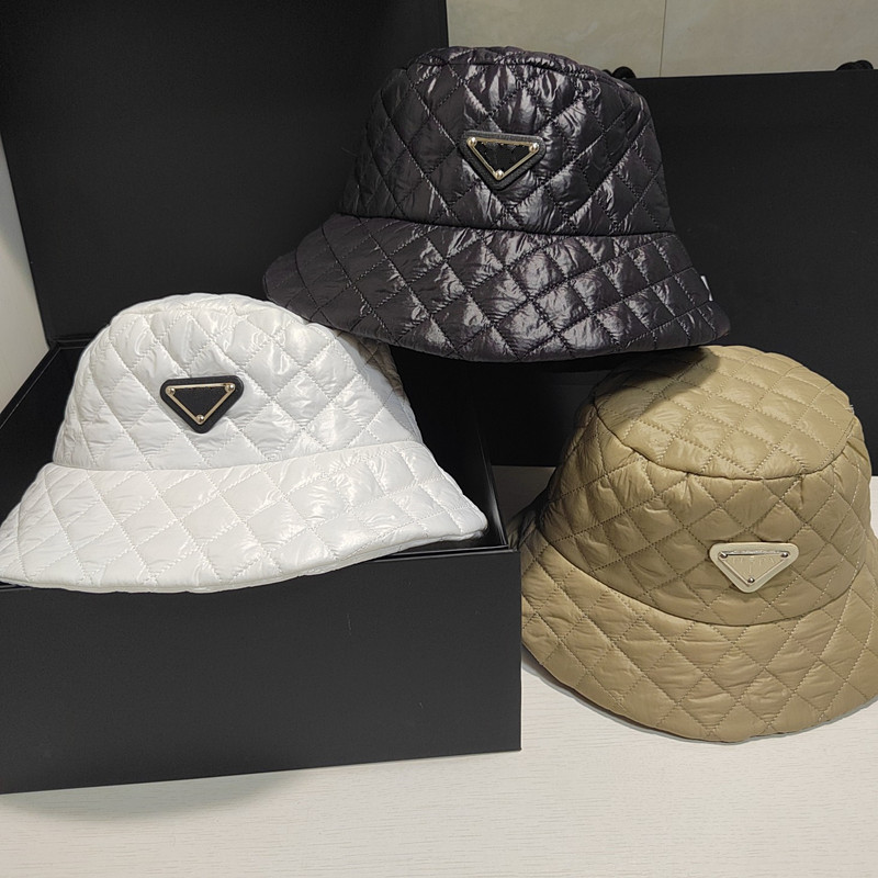 

2022 P-Letter Designers Stingy Brim Hats Soft Leather Patchwork Fashion Designer Cap Women Hat Black White Khaki 3Colors P117