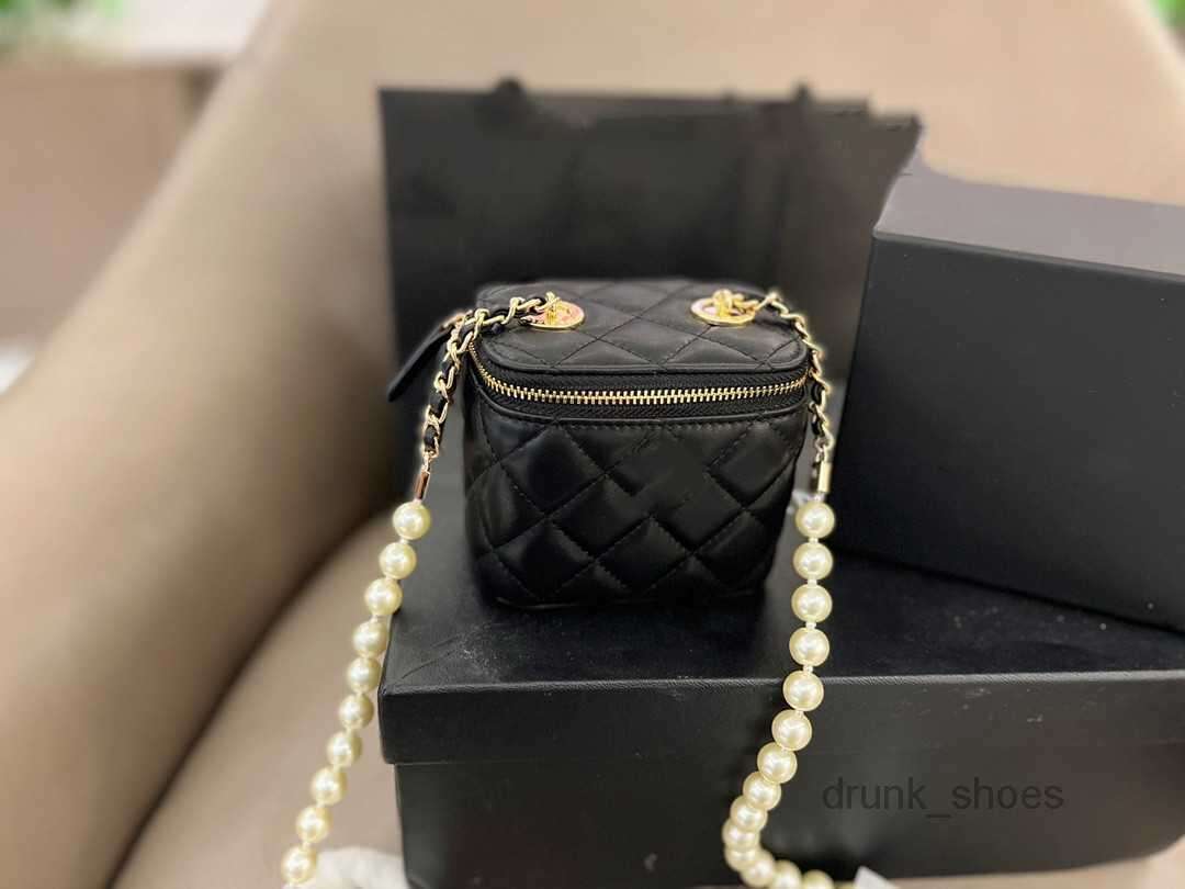 

Evening Bags Classic C Designer Bag Summer and Autumn Pearl Chain Bag Fashion One Shoulder Crossbody Portable Lipstick, Black