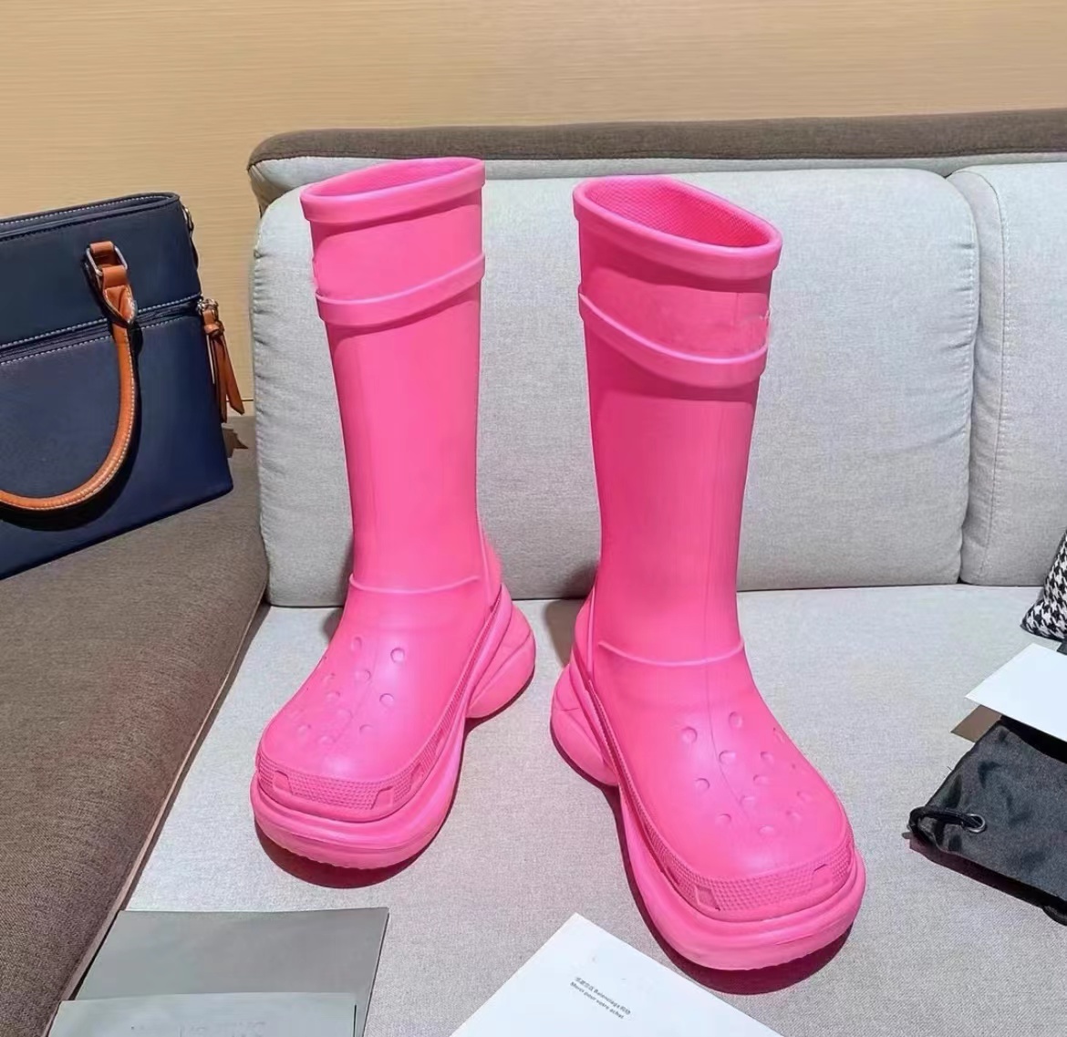 

Top designer CROSS boots wellies rubber round head luxury waterproof combined with a box dust bag, Pink